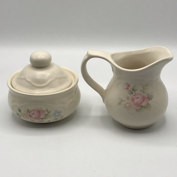Vintage Pfaltzgraff Tea Rose sugar and creamer beige with pink roses. - Picture 1 of 8